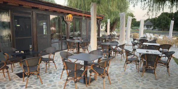 sunset-resort-the-nest-bistro-terrace