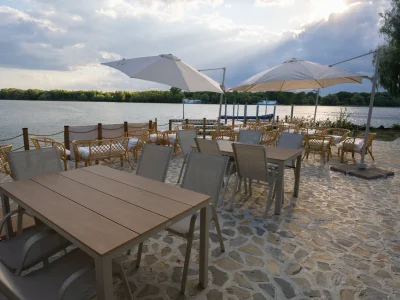 sunset-resort-waterfront-terrace